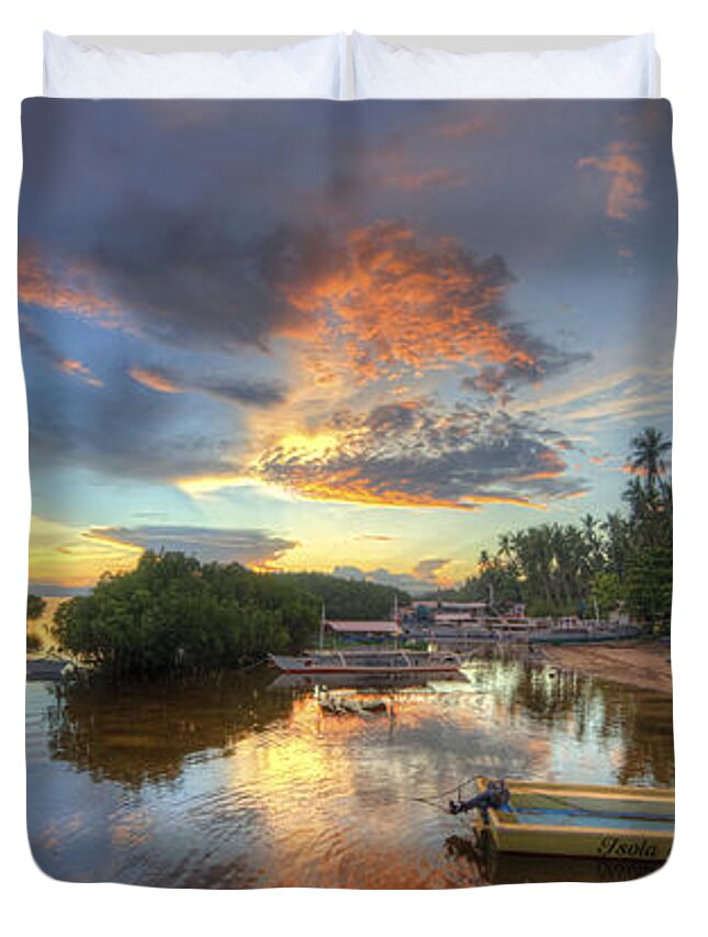 Yhun Suarez Duvet Cover featuring the photograph Panglao Port Sunset 7.0 by Yhun Suarez