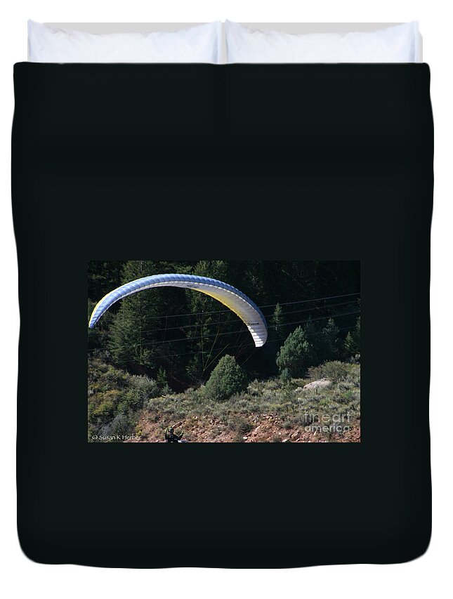 Outdoors Duvet Cover featuring the photograph Paragliding Hazards by Susan Herber