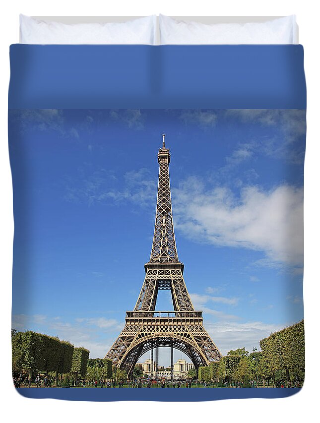 Eiffel Tower Duvet Cover featuring the photograph Paris, Eiffel Tower by Hiroshi Higuchi