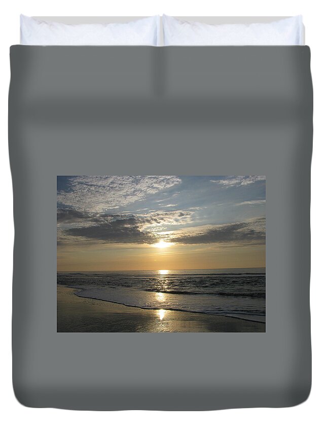 Landscape Duvet Cover featuring the photograph Pastel Sunrise by Ellen Meakin