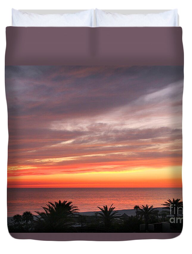 Sunset Duvet Cover featuring the photograph Peaceful sunset by Mariarosa Rockefeller
