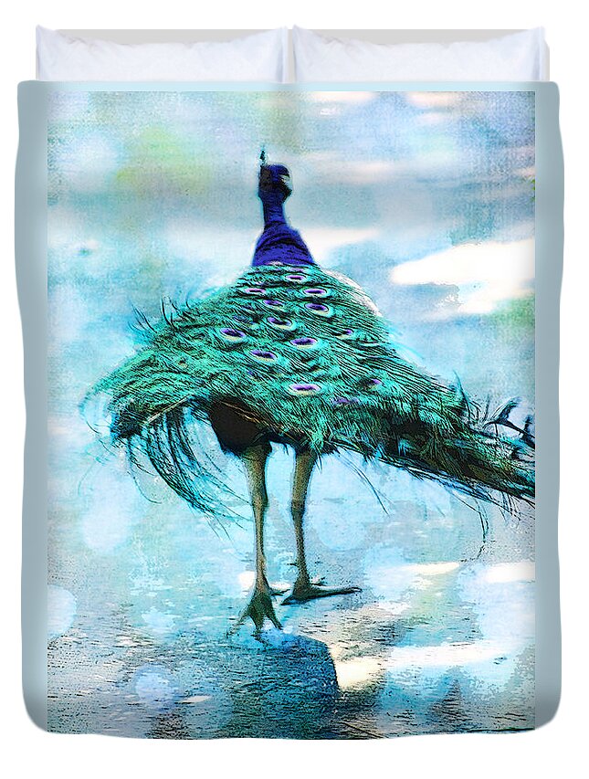 Arboretum Duvet Cover featuring the photograph Peacock Walking Away by Diana Haronis