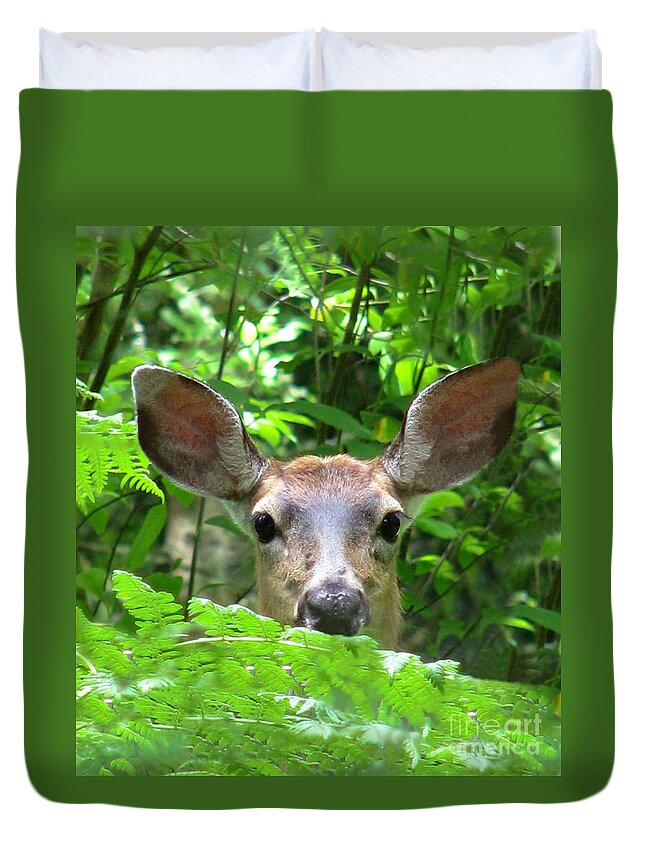 Wildlife Duvet Cover featuring the photograph Peek-A-Boo by Rory Siegel