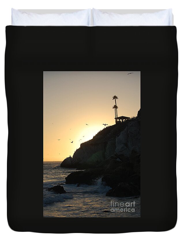 Pismo Beach Duvet Cover featuring the photograph Pelicans Gliding At Sunset by Debra Thompson