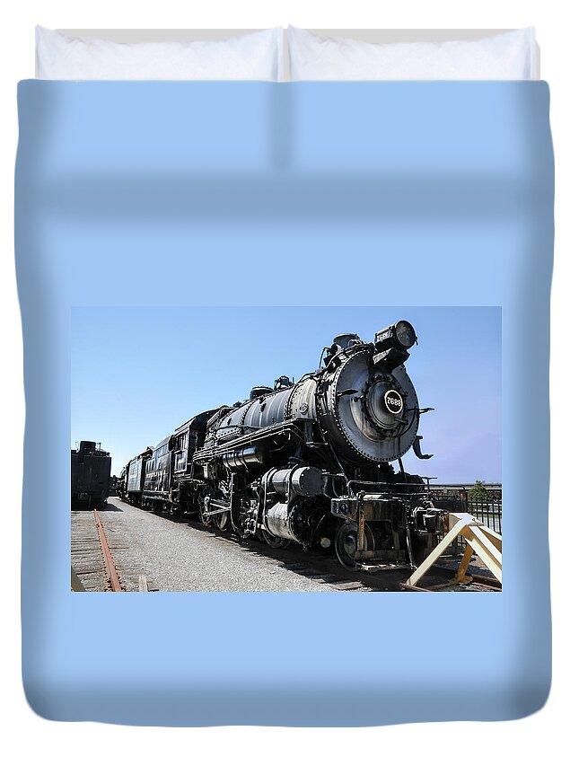 Steam Duvet Cover featuring the photograph Pennsylvania Railroad H8 by Bill Cannon