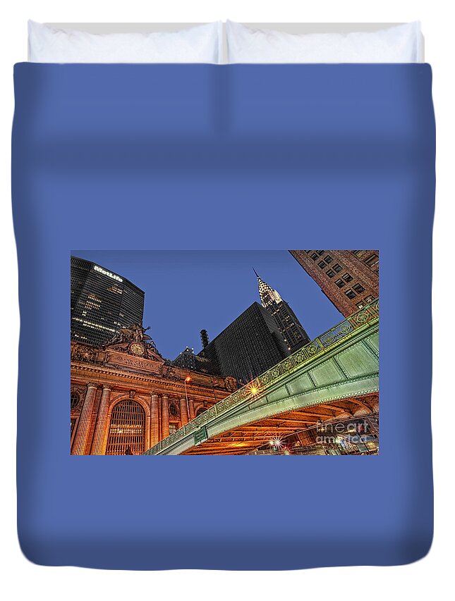 Pershing Square Duvet Cover featuring the photograph Pershing Square by Susan Candelario