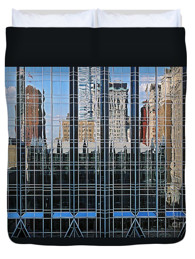Architecture Duvet Cover featuring the photograph Pittsburgh by James L. Amos