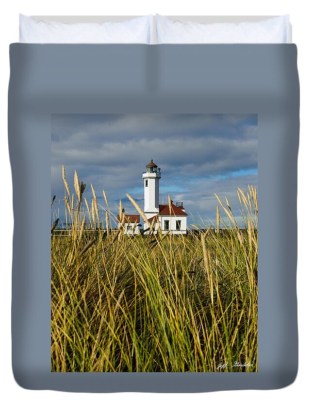 Architecture Duvet Cover featuring the photograph Point Wilson Lighthouse and Grassy Foreground by Jeff Goulden
