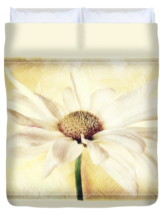 Flower Duvet Cover featuring the photograph Portrait of a Daisy by Darlene Kwiatkowski