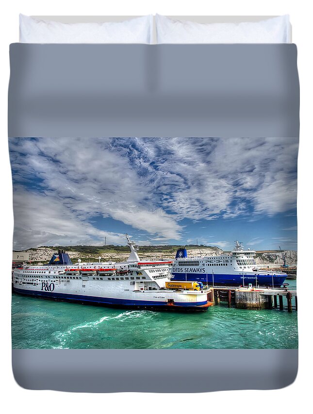 Dover Duvet Cover featuring the photograph Preparing to Cross the Channel by Tim Stanley