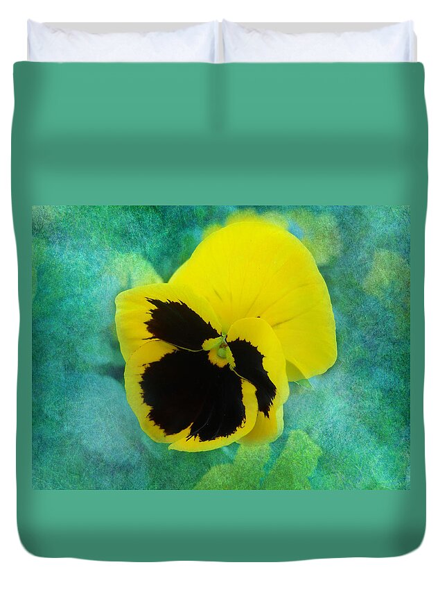 Flower Duvet Cover featuring the photograph Pretty Pansy by Judy Hall-Folde