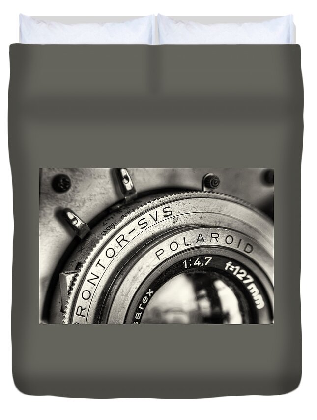 Lens Duvet Cover featuring the photograph Prontor SVS by Scott Norris