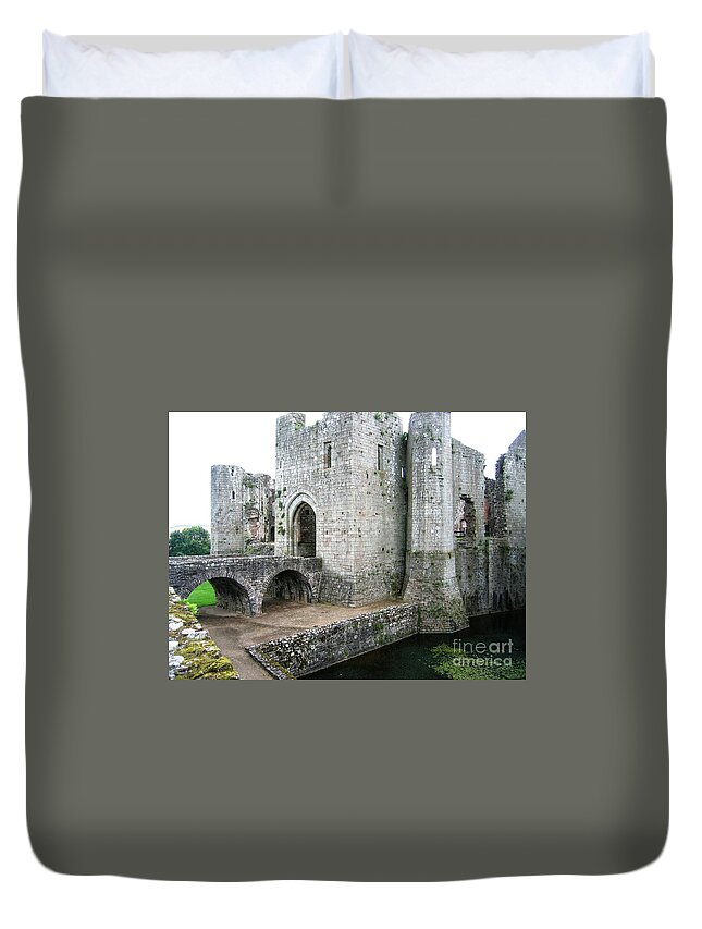 Medieval Castle Duvet Cover featuring the painting Raglan by Denise Railey