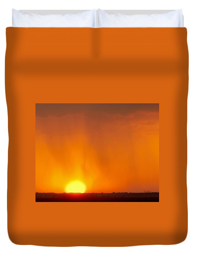 Kansas Duvet Cover featuring the photograph Rainy Sunset by Rob Graham
