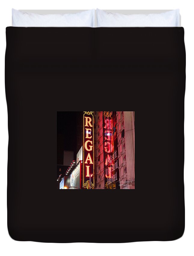 Nyc Duvet Cover featuring the photograph Regal lights by Deena Withycombe