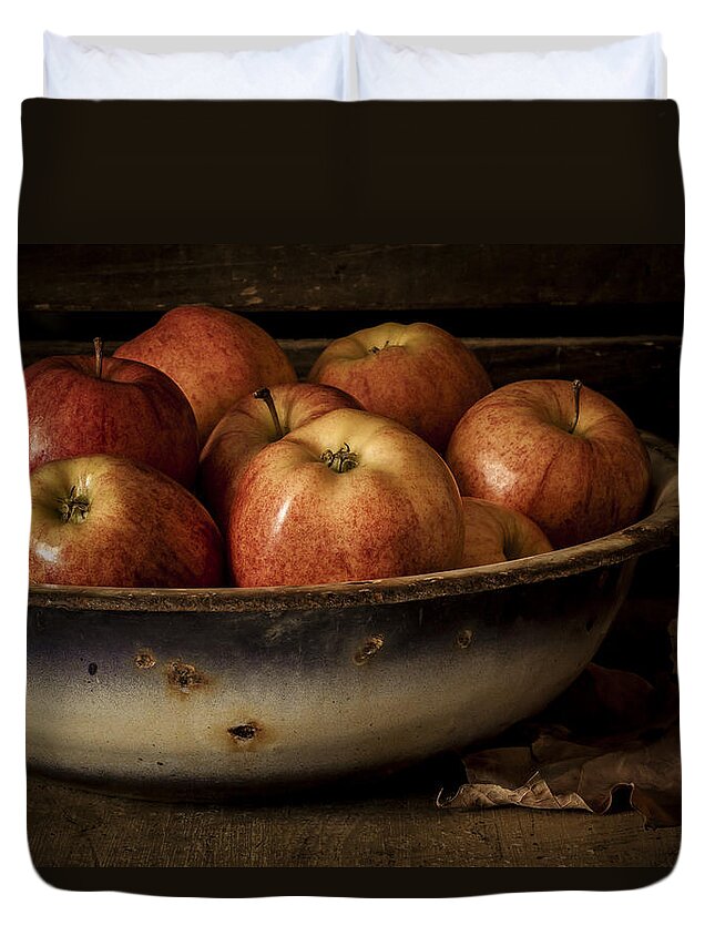 Apple Duvet Cover featuring the photograph Remembering Autumn by Amy Weiss