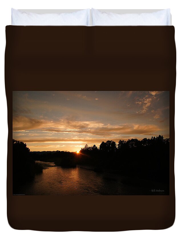 Sunset Duvet Cover featuring the photograph Rogue August Sunset by Mick Anderson