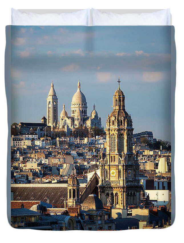 Built Structure Duvet Cover featuring the photograph Roofs Of Paris by Guillaume Chanson