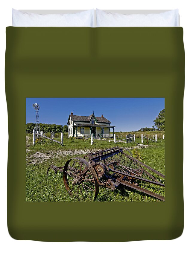 Grey Roots Museum & Archives Duvet Cover featuring the photograph Rural Ontario by Steve Harrington