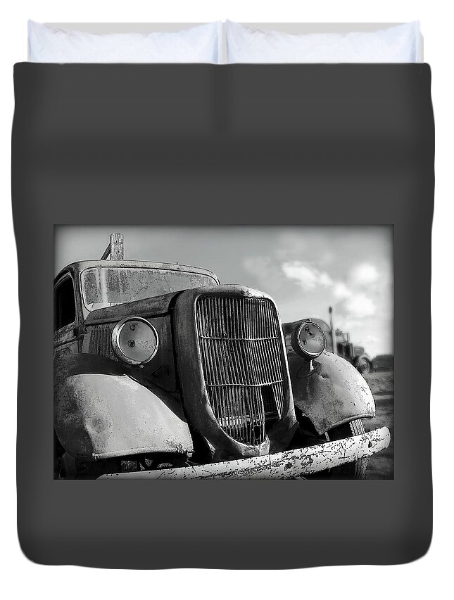 Rustic Beauty Duvet Cover featuring the photograph Rustic Beauty by Micki Findlay