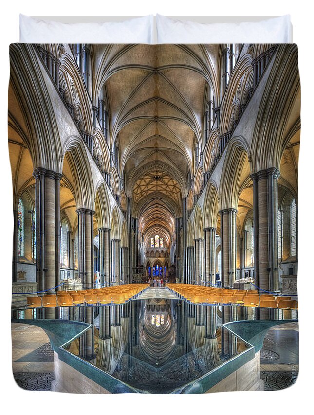 Hdr Duvet Cover featuring the photograph Salisbury Cathedral by Yhun Suarez