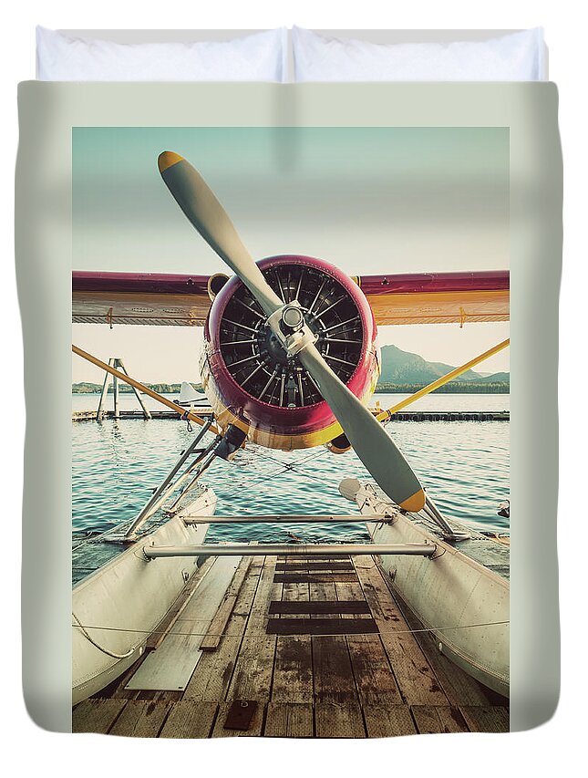Propeller Duvet Cover featuring the photograph Seaplane Dock by Shaunl