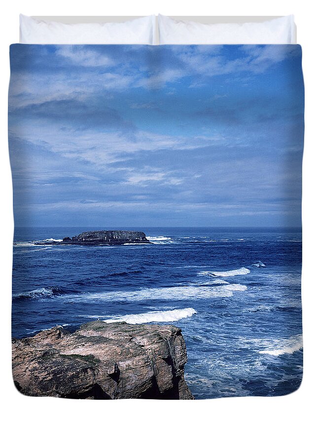 Landscape Oregon Coast Duvet Cover featuring the photograph Seaside Bluff by Earl Johnson
