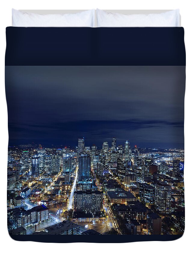 Seattle Skyline Duvet Cover featuring the photograph Seattle Blue Hour by Jonathan Davison