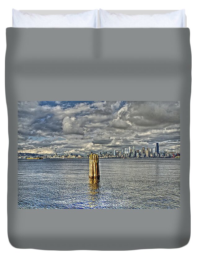 Night Duvet Cover featuring the photograph Seattle skyline and cityscape by SC Heffner