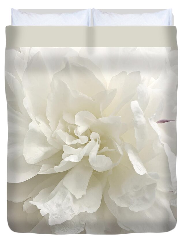 Photography Duvet Cover featuring the photograph Shabby Chic Wedding by Darlene Kwiatkowski