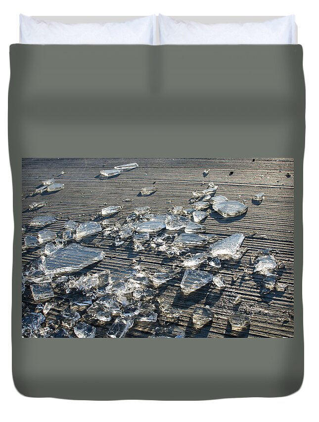 Ice Duvet Cover featuring the photograph Shards Of Smashed Ice by Andreas Berthold