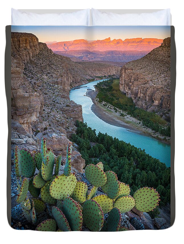 America Duvet Cover featuring the photograph Sierra del Carmen by Inge Johnsson