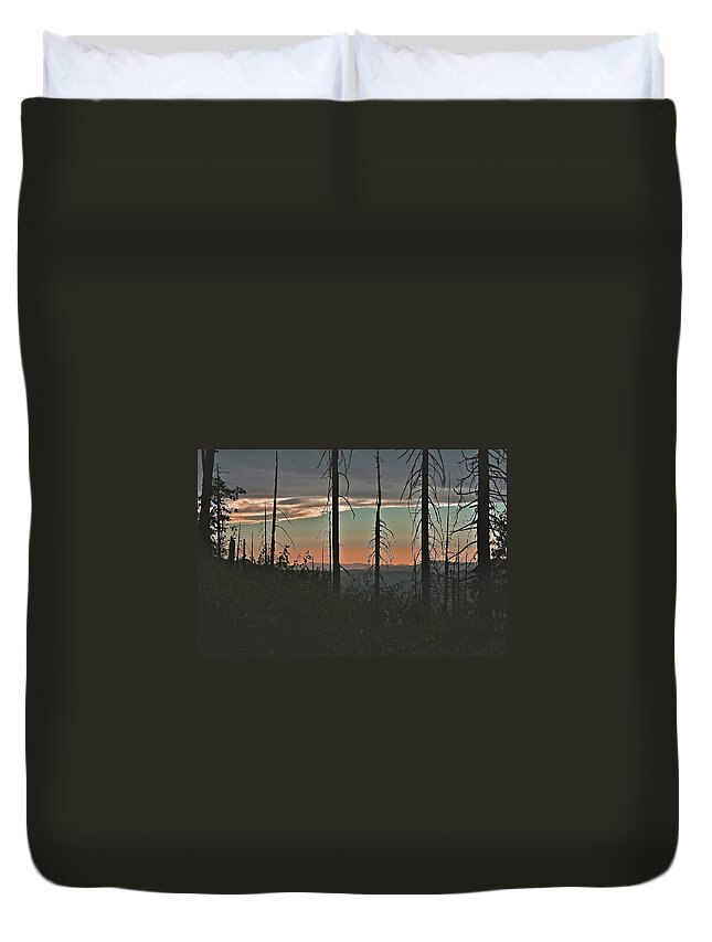 Silhouette Duvet Cover featuring the photograph Silhouette @ Yosemite by SC Heffner
