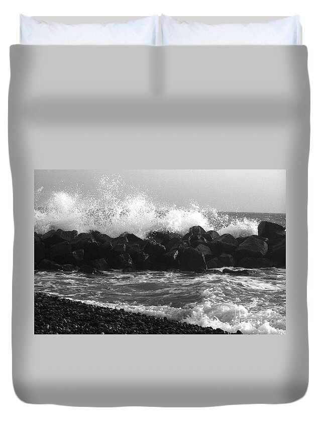 Waves Duvet Cover featuring the photograph Skagen Waves by Randi Grace Nilsberg