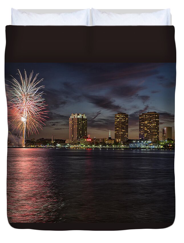 Philadelphia Duvet Cover featuring the photograph Sky fire by Rob Dietrich