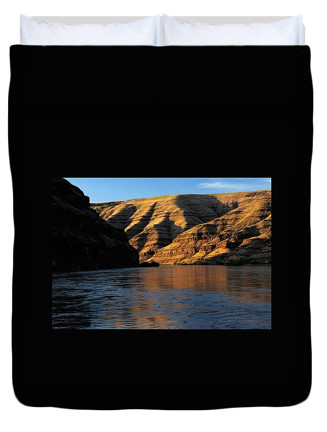 Canyon Duvet Cover featuring the photograph Snake River Canyon by Theodore Clutter
