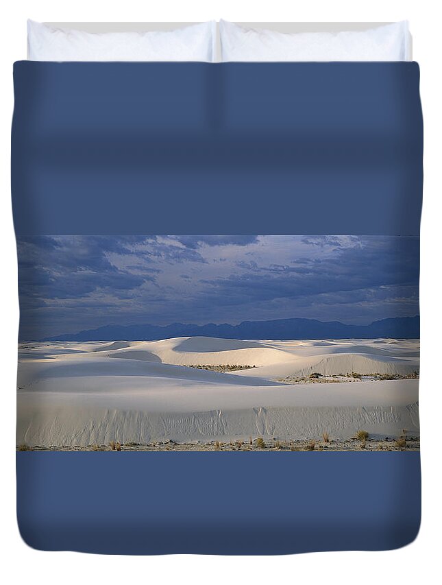 Feb0514 Duvet Cover featuring the photograph Soaptree Yucca In Gypsum Dunes White by Konrad Wothe