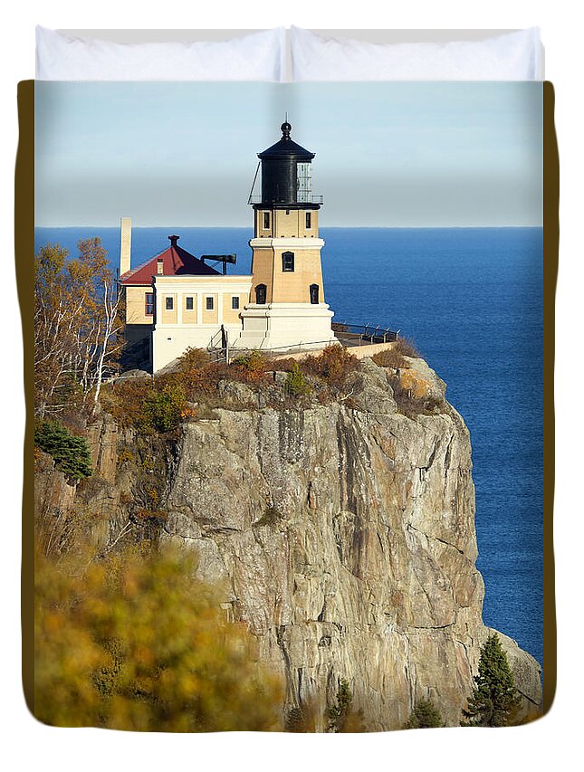Split Rock Lighthouse Duvet Cover featuring the photograph Split Rock Lighthouse by Anthony Totah