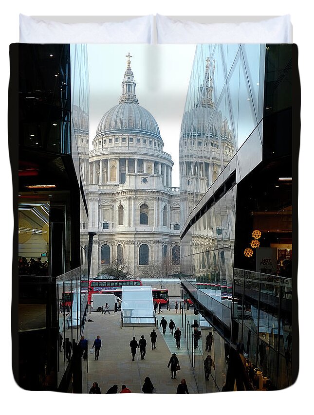 Outdoors Duvet Cover featuring the photograph St Pauls Cathedral, London by Travelpix Ltd