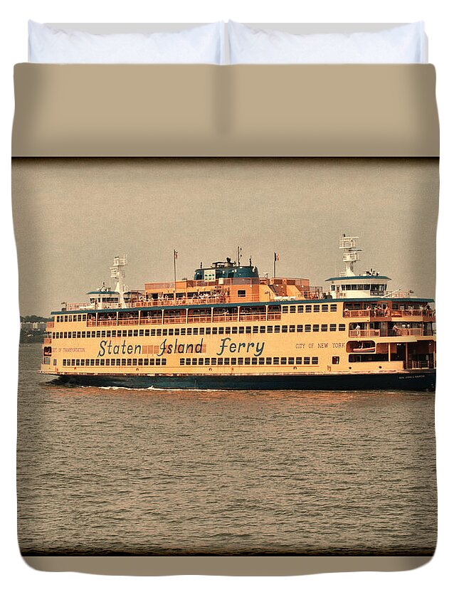 Staten Island Ferry Duvet Cover featuring the photograph Staten Island Ferry by Jonathan Davison