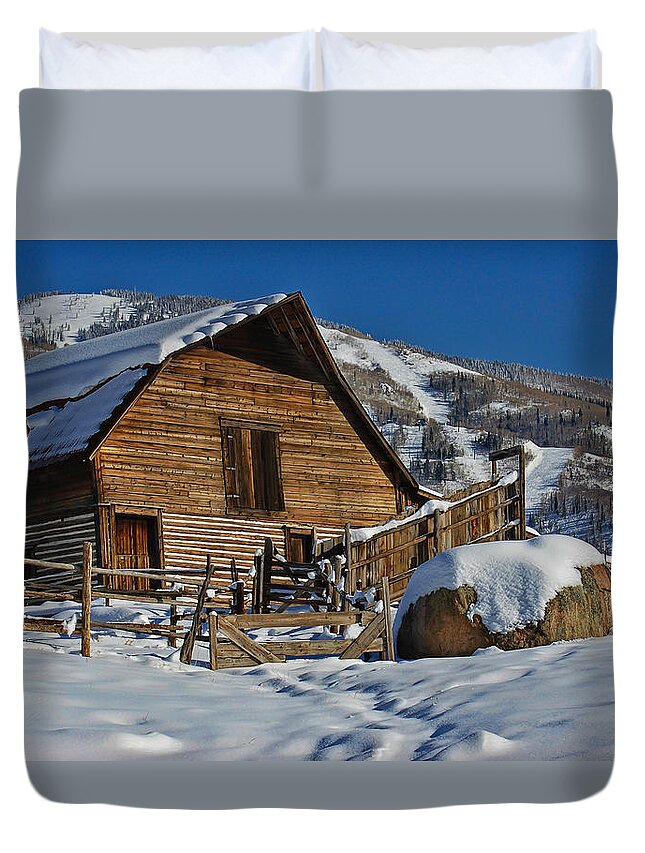 Barn Duvet Cover featuring the photograph Steamboat Barn by Don Schwartz