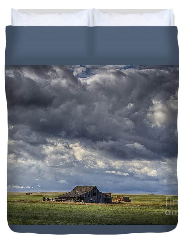 South Dakota Duvet Cover featuring the photograph Storm Over Barn by Steve Triplett
