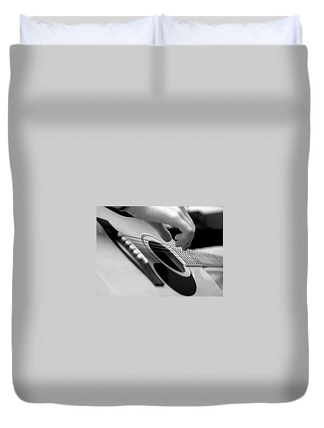 Strum Duvet Cover featuring the photograph Strum by Lisa Phillips