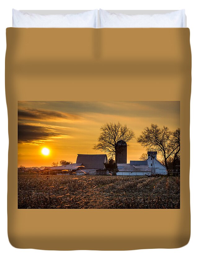 Barn Duvet Cover featuring the photograph Sun Rise Over the Farm by Ron Pate