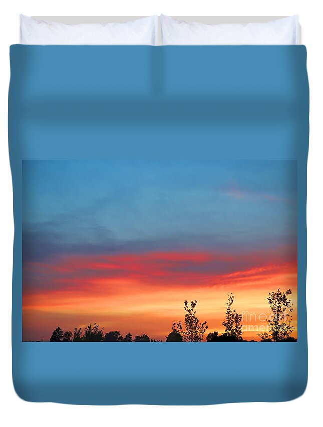 Quincy Illinois Duvet Cover featuring the photograph Sunset Fire - Luther Fine Art by Luther Fine Art