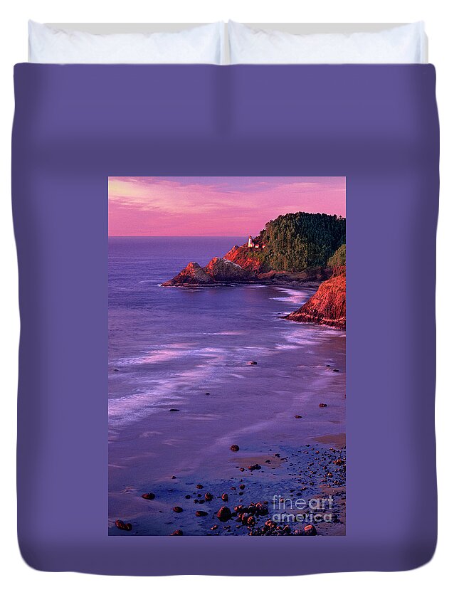Dave Welling Duvet Cover featuring the photograph Sunset Heceta Head Lighthouse Cerntral Coast Oregon by Dave Welling