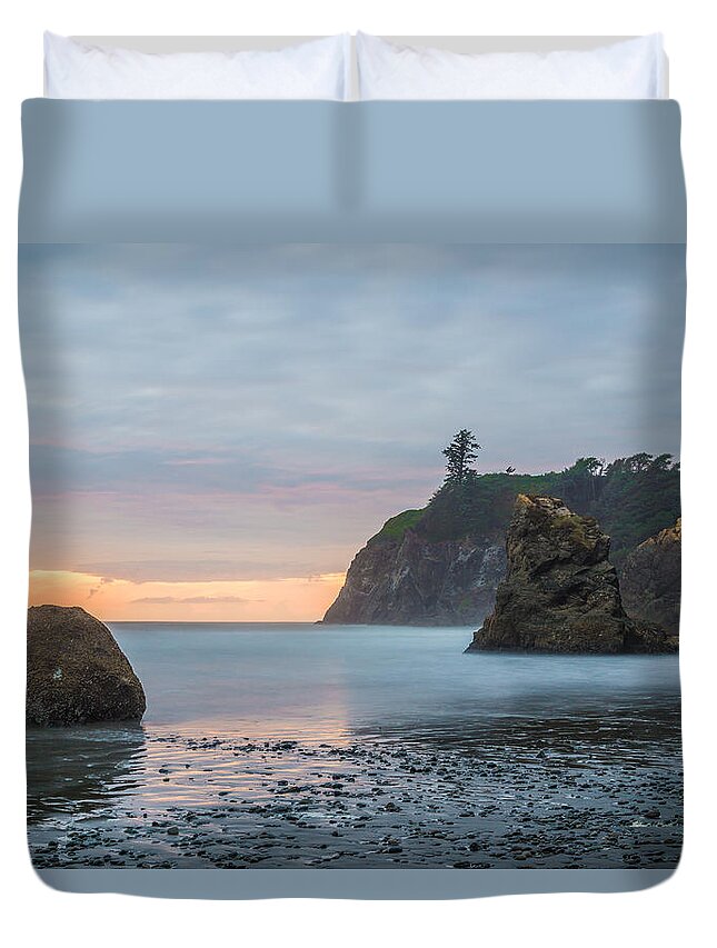 Olympic National Park Duvet Cover featuring the photograph Sunset on the Rocks by Kristopher Schoenleber