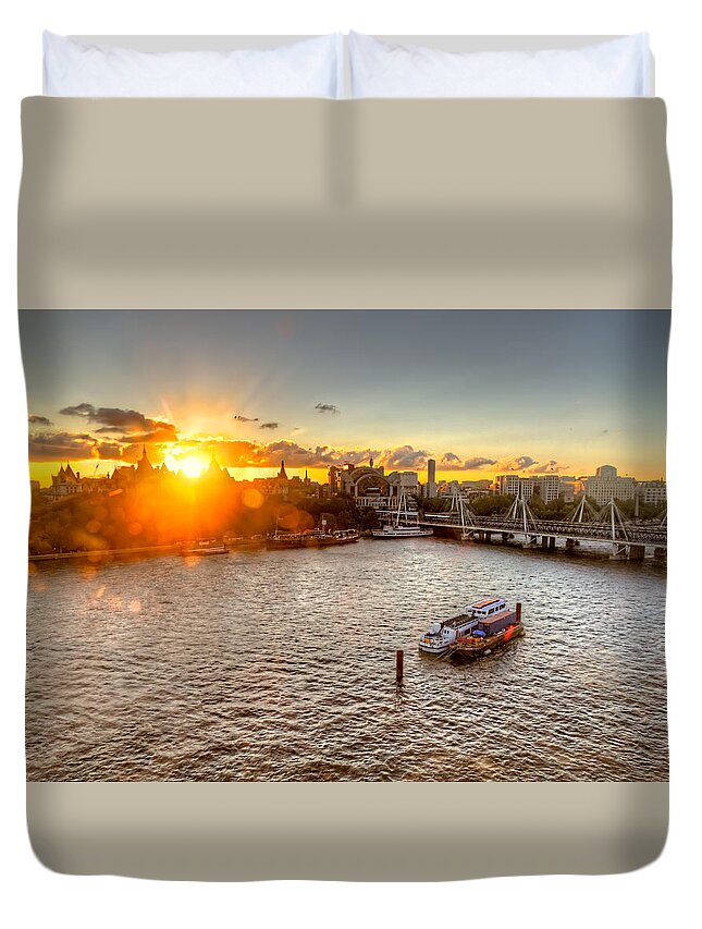 Tim Stanley Duvet Cover featuring the photograph Sunset on the Thames by Tim Stanley