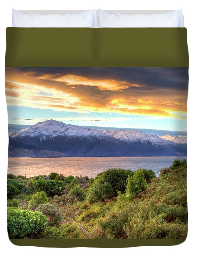 Scenics Duvet Cover featuring the photograph Sunset Over Lake Wanaka And The by George Kalaouzis