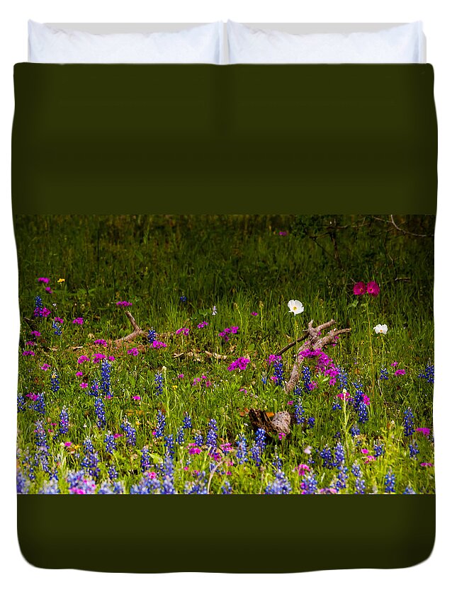 Lupinus Texensis Duvet Cover featuring the photograph Texas Roadside Wildflowers 742 by Melinda Ledsome